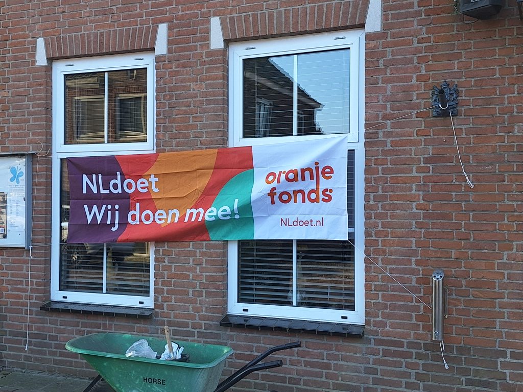 NLdoet Dorpshuis Meeuwen